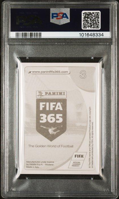 2016 Panini FIFA 365 Lionel Messi #3 - PSA 10 Graded sticker, Verzamelen, Stickers