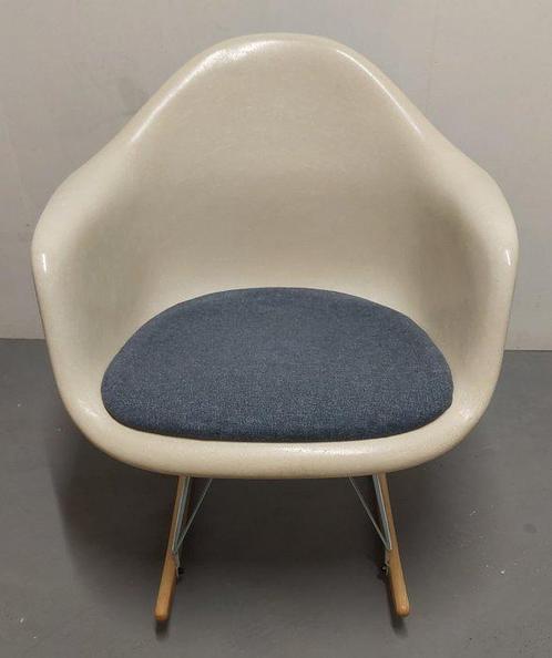 Herman Miller - Charles & Ray Eames - Schommelstoel -, Antiek en Kunst, Antiek | Meubels | Stoelen en Sofa's