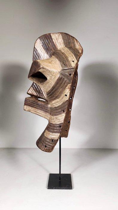 Masker - Songye - Congo RDC (Zonder Minimumprijs), Antiek en Kunst, Kunst | Niet-Westerse kunst