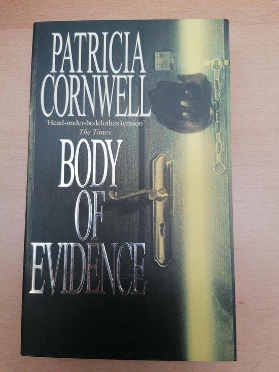 BODY OF EVIDENCE 9780751505122 CORNWELL, Livres, Romans, Envoi