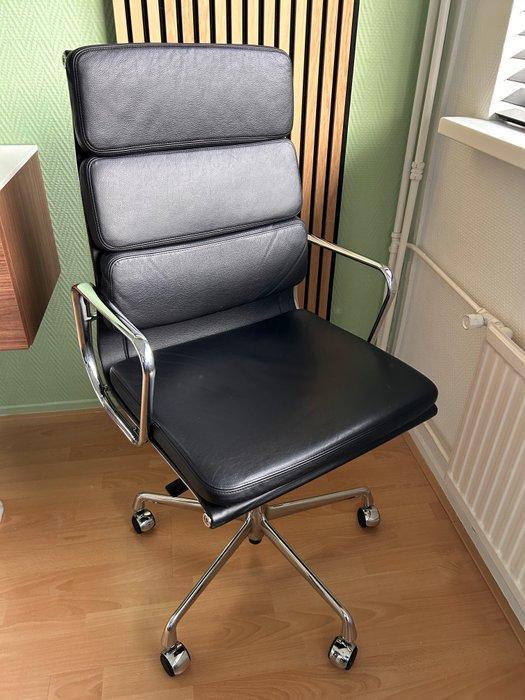 Vitra - Charles & Ray Eames - Bureaustoel - Leder, Chroom,, Antiek en Kunst, Kunst | Designobjecten