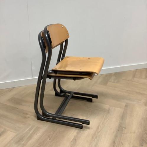 Tweedehands complete school set Ahrend 10 stoelen + 10, Huis en Inrichting, Stoelen, Zwart, Gebruikt, Eén, Hout