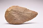 Paleolithisch Kwartsiet grote paleolithische biface, Antiek en Kunst, Antiek | Overige Antiek