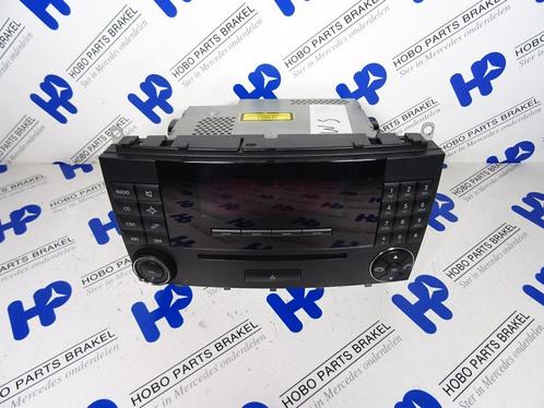 Radio/CD-speler A 209 870 0489 o.a: CLK-klasse w209, Auto-onderdelen, Elektronica en Kabels, Gebruikt, 3 maanden garantie, Mercedes-Benz