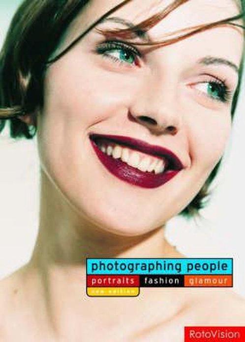 Photographing People 9782940378074, Livres, Livres Autre, Envoi