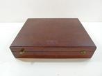 China - 260 Jetons Nacre 1950/60 (poker chips) Boite en bois, Antiek en Kunst