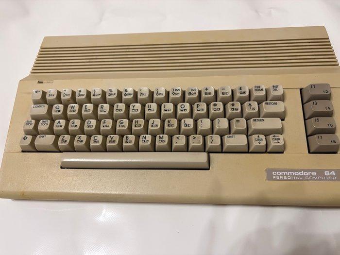 Commodore 64C – Complete Kit with Datasette, Power Supply,, Games en Spelcomputers, Spelcomputers | Overige Accessoires