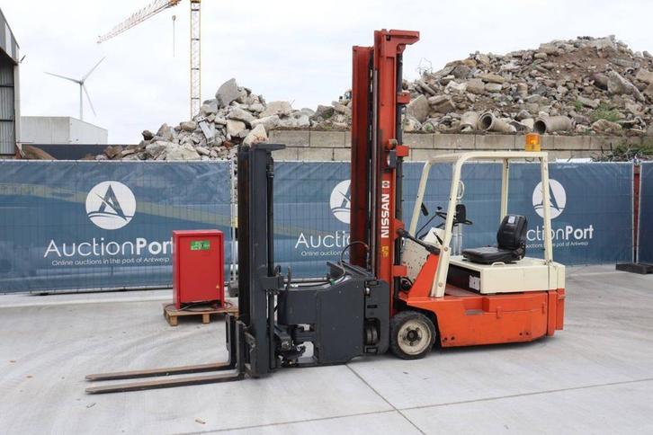 Veiling: Smallegang Heftruck Nissan Elektrisch, Zakelijke goederen, Machines en Bouw | Heftrucks en Intern transport, Ophalen