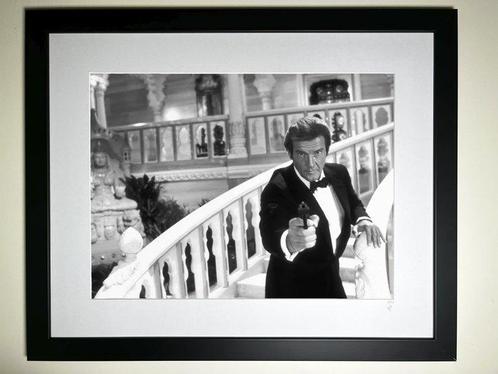 James Bond 007: Octopussy - Roger Moore - 1 - Photographie,, Collections, Cinéma & Télévision