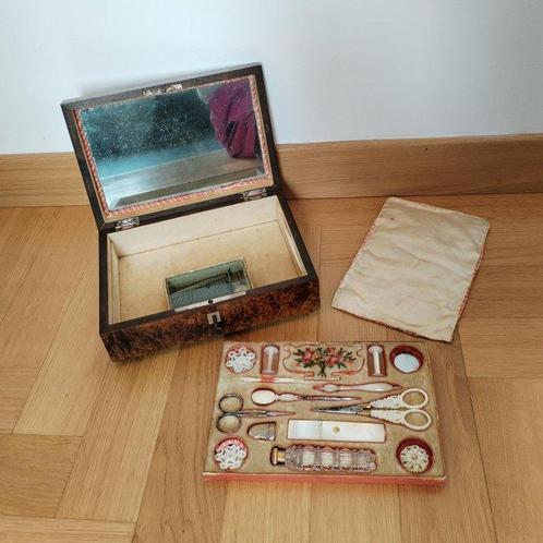 Naaidoos - Hout, Metaal, Zilver, parelmoer, Antiek en Kunst, Curiosa en Brocante