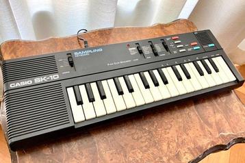 Casio - SK-10 - 8-bit Sampling - Mini Synthesizer - -, Muziek en Instrumenten, Nieuw
