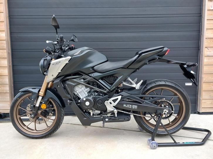 Honda CB-125R *01/2023 *470km* ABS - Led- *Nieuwstaat**, Motoren, Motoren | Honda, Naked bike, Minimaal motorrijbewijs A1, 1 cilinder