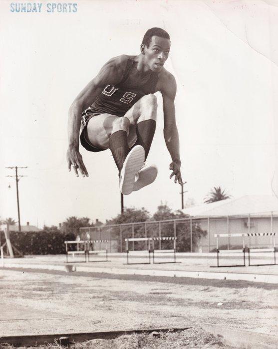1969 Photo Bob Beamon USA Olympic Champion World Record, Collections, Collections Autre