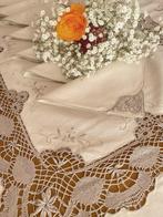 Nappe - 245 cm - 160 cm - Nappe avec broderie, Antiek en Kunst