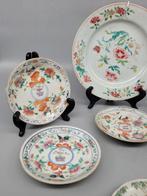 Chinese porseleinen borden – Famille Rose-decor –