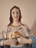 Beeld, Maagd Maria met Vlammend Hart - 33 cm - Bisquit, Antiek en Kunst