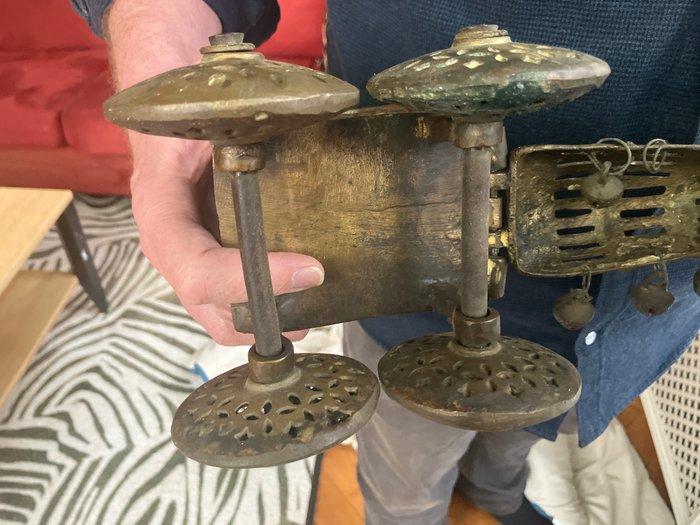 Beeld, Olifantenspan met praalwagen - 29.5 cm - Messing/, Antiek en Kunst, Kunst | Niet-Westerse kunst