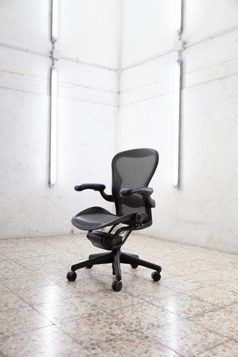 Herman Miller - Bill Stumpf, Don Chadwick - Bureaustoel -, Antiek en Kunst, Antiek | Meubels | Stoelen en Sofa's