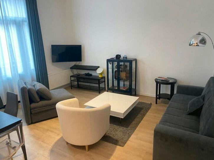 Appartement aan Rue de Fiennes, Anderlecht, Immo, Appartementen en Studio's te huur, 50 m² of meer