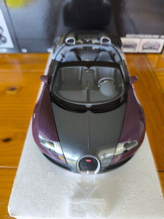 Minichamps 1:18 - Modelauto - Bugatti Veyron Grand Sport, Hobby en Vrije tijd, Modelauto's | 1:5 tot 1:12