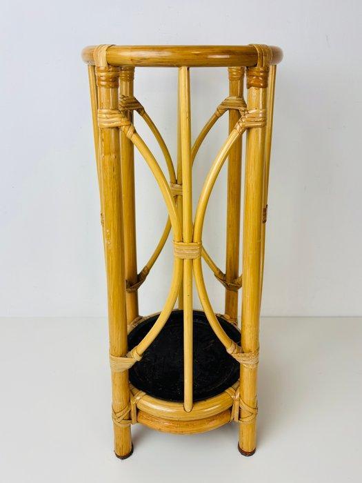 Paraplustandaard/rek - Vintage rotan paraplubak met metalen, Antiek en Kunst, Curiosa en Brocante