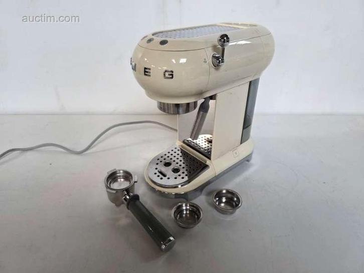 espresso machine Smeg ECF01CREU, Huis en Inrichting, Keuken | Keukenbenodigdheden, Ophalen