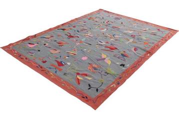 Tapis Kilim de designer avec un motif de broderie - Tapis -