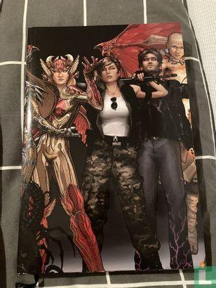 Artifacts Deluxe Edition  - 2011, Boeken, Stripverhalen, Zo goed als nieuw, Eén stripboek, Verzenden