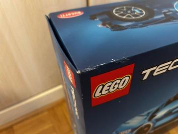 Lego Set - 42083 - Technic - Bugatti Chiron beschikbaar voor biedingen