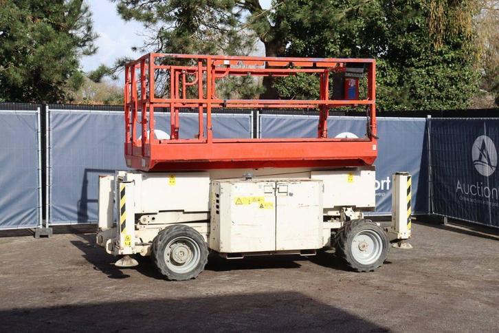 Veiling: Schaarlift Genie GS-3369 Diesel 11.75m 2013, Articles professionnels, Machines & Construction | Ascenseurs, Échafaudages & Échelles