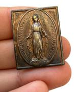 Gotische en esoterische religieuze bronzen plaat die de, Antiek en Kunst