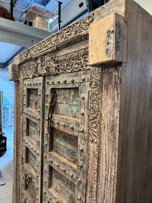 Antieke tempeldeuren omgevormd tot een kast - Teak - India -, Antiquités & Art, Art | Art non-occidental