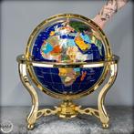 Precious Globe gemaakt van Lapis Lazuli en andere