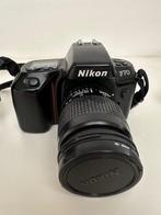 Nikon F70 + Nikkor 28-80mm + Sigma 100-300mm + acc. |, Audio, Tv en Foto, Nieuw