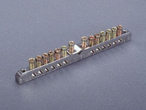 Wohner rail de mise à la terre pour distributeur - 01927, Bricolage & Construction, Électricité & Câbles, Envoi