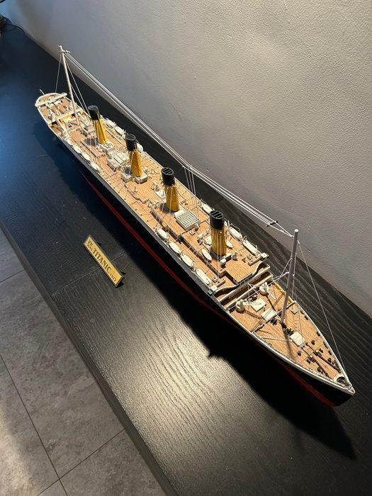 1:200 - Modelschip - Brits passagierschip: RMS Titanic, Kinderen en Baby's, Speelgoed | Overig