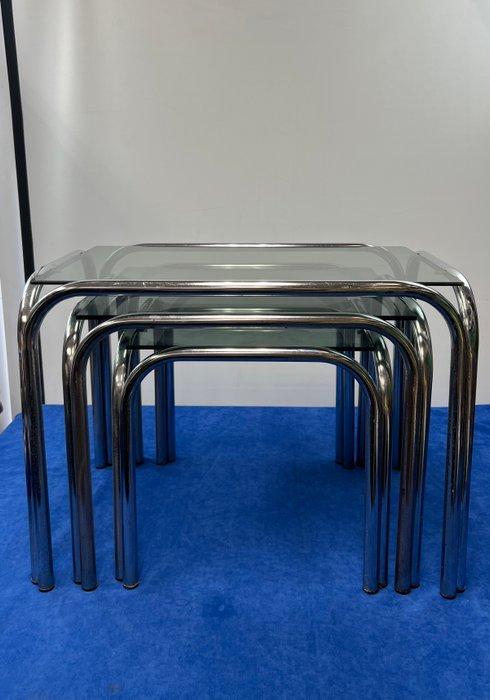 Set bijzettafels - Rookglas - Drie bijzettafeltjes, Antiek en Kunst, Kunst | Designobjecten