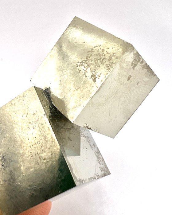 PREMIUM - Wonderen - ongelooflijk stralende pyriet, Verzamelen, Mineralen en Fossielen