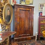 Kast - Hout, Antiek en Kunst