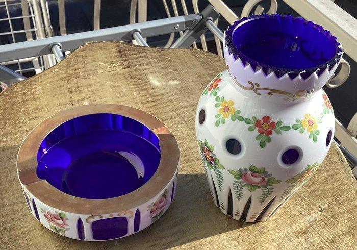 Vaas (2) - Glas - Vaas en asbak Moser, Antiek en Kunst, Curiosa en Brocante