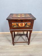 Goed gevulde Zweedse naaikist 1942 - Naaidoos - Hout, Antiek en Kunst