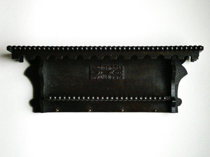 Handvervaardigd - Kapstok - Een console / wandtafel met, Antiek en Kunst, Curiosa en Brocante