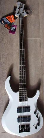 Sire Marcus Miller - M2+ Series, 2nd Gen White Pearl - -, Nieuw
