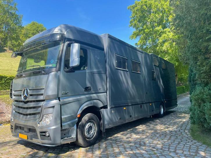 Mercedes-Benz Actros 1942 L 4X2 LHD Motorhome 5 Personen, Caravans en Kamperen, Mobilhomes, Diesel, tot en met 5, 8 meter en meer