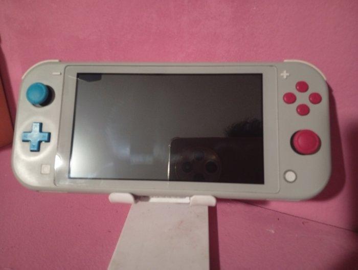 Nintendo - Switch Lite - Pokémon Zacian & Zamazenta + 10, Games en Spelcomputers, Spelcomputers | Overige Accessoires