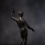 Romeins beeldhouwwerk van de god Bacchus, brons, goud en