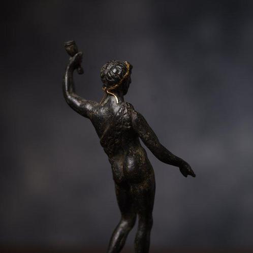 Romeins beeldhouwwerk van de god Bacchus, brons, goud en, Verzamelen, Mineralen en Fossielen