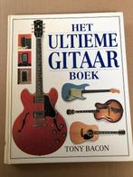 Het ultieme gitaarboek 9789060176733, Tony Bacon, Paul Day, Zo goed als nieuw, Verzenden