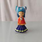 39 Bambole etniche in abiti tradizionali - Pop - Van de, Antiek en Kunst