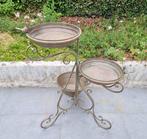 Bloempot - IJzer - Flower pot with bird bath, Antiek en Kunst, Curiosa en Brocante